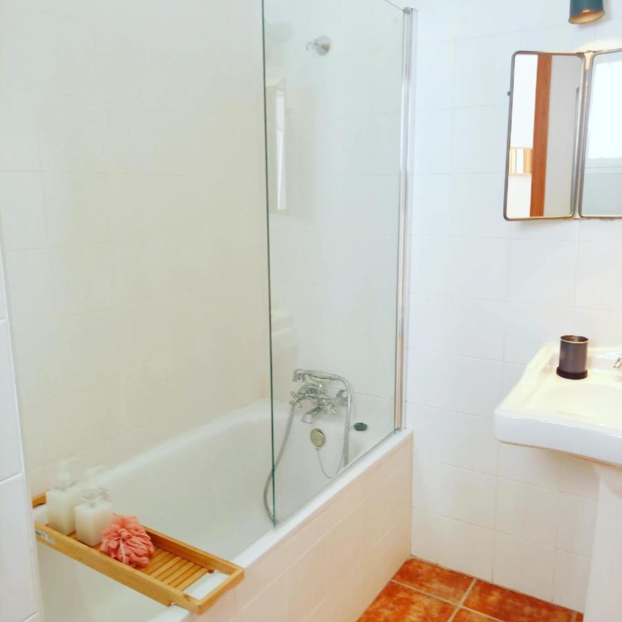 דירות Agua Amarga Design מראה חיצוני תמונה